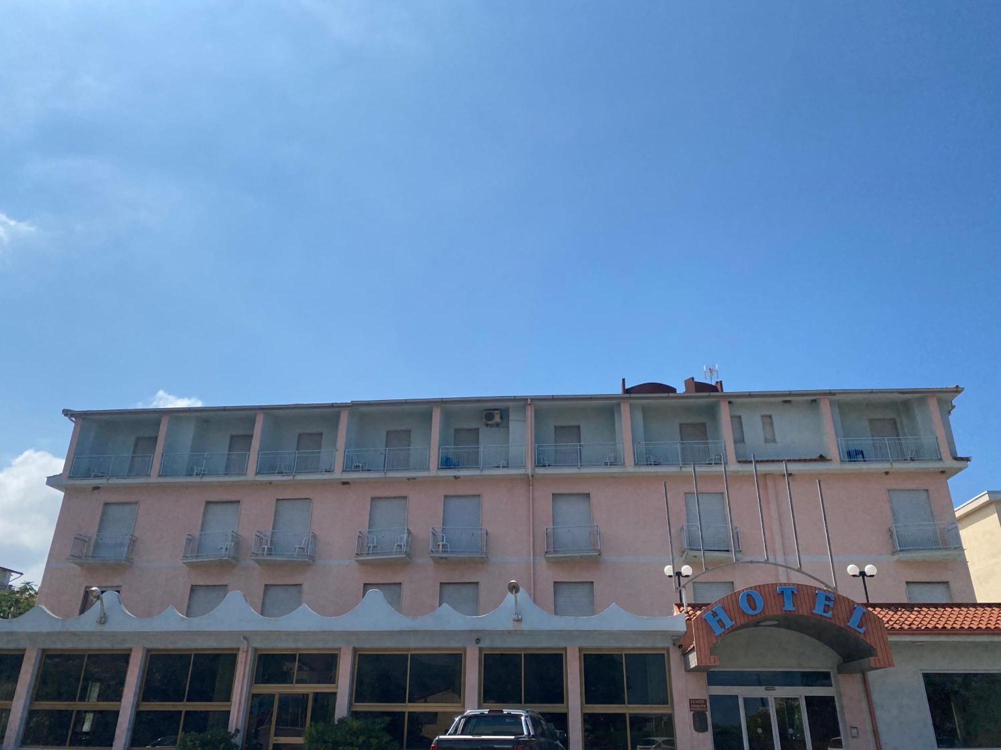 Al Torrione Campora San Giovanni Exterior foto